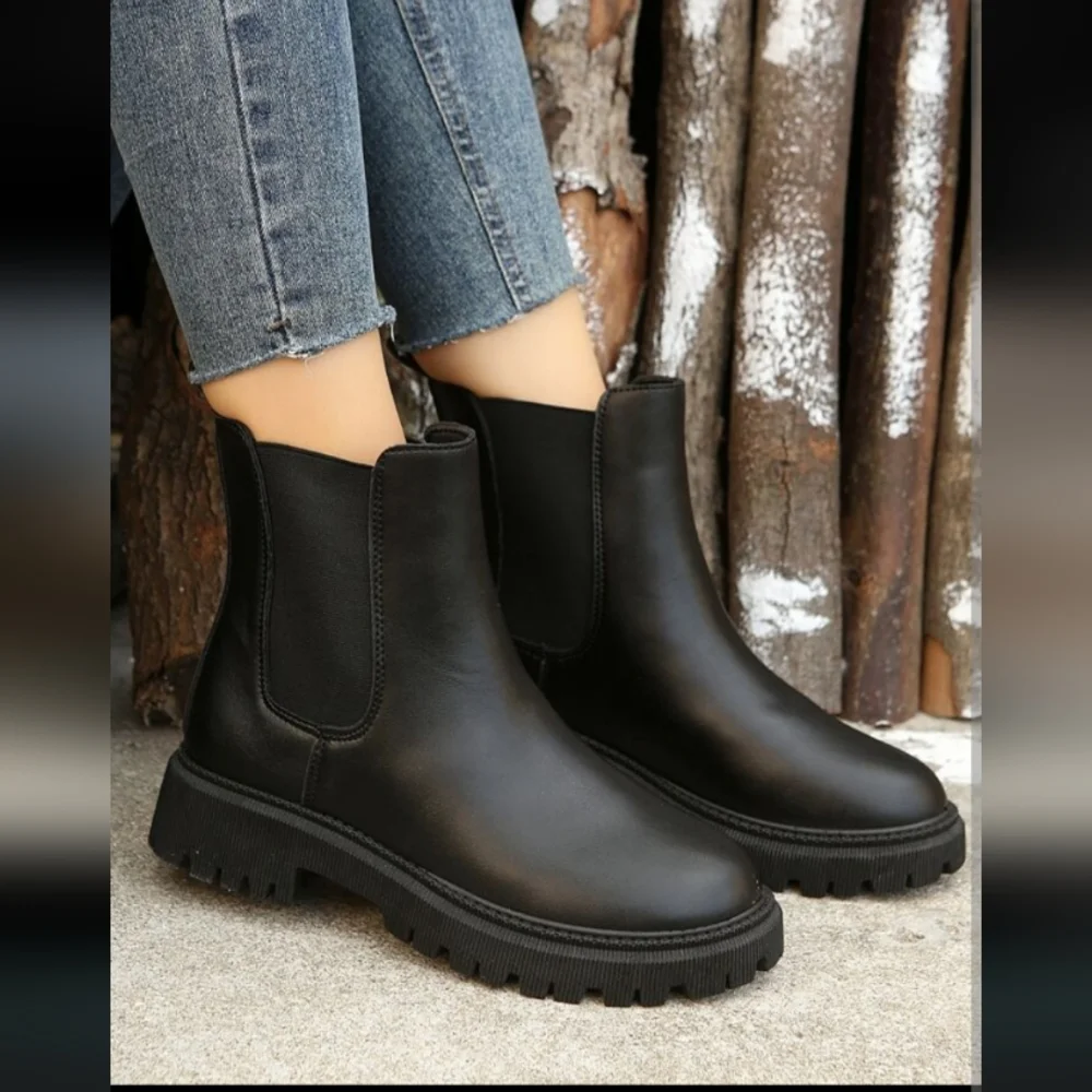 Marc Fisher | Shoes | Marc Fisher Pietro Lug Sole Chelsea 